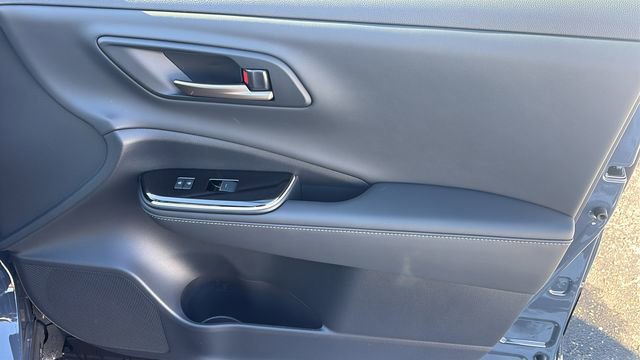 New 2026 Toyota Crown Platinum image 37