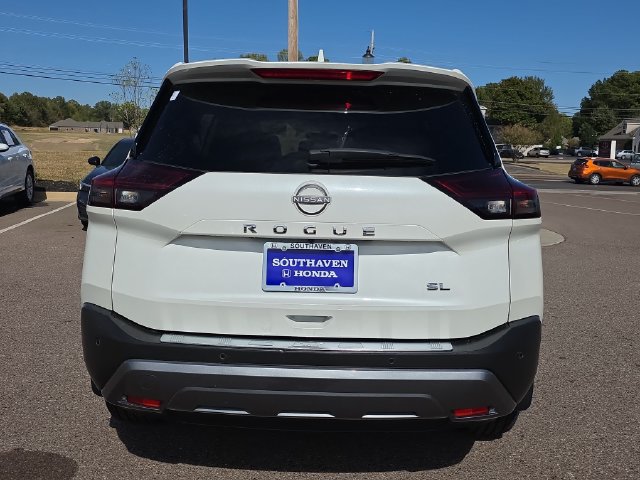 Used 2022 Nissan Rogue SL w/ SL Premium Package FWD image 4