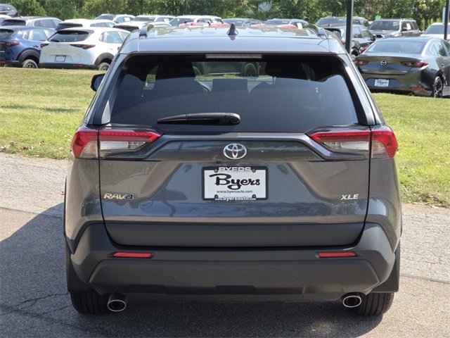 Used 2022 Toyota RAV4 XLE image 24