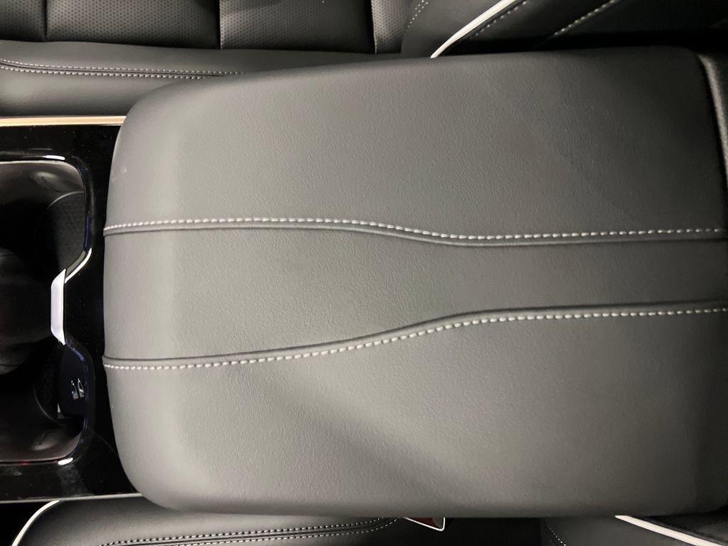 New 2026 Buick Enclave Avenir w/ Super Cruise Package AWD/4WD image 27