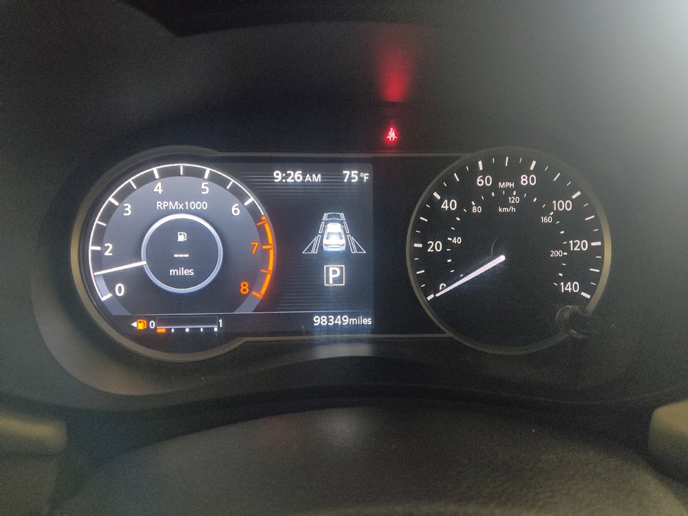 Used 2020 Nissan Versa SV FWD image 23