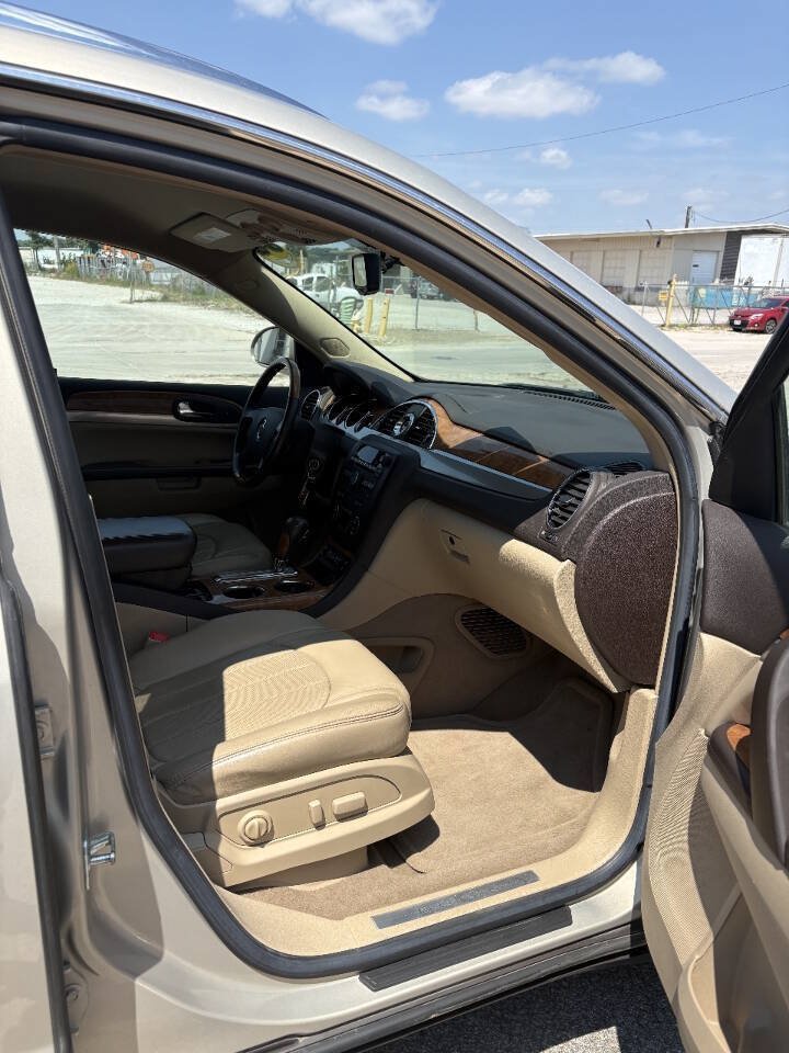 Used 2009 Buick Enclave CXL w/ Driver Confidence Package AWD/4WD image 8