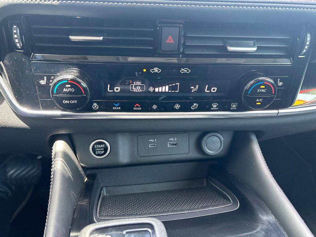 Used 2023 Nissan Rogue SL w/ SL Premium Package FWD image 13