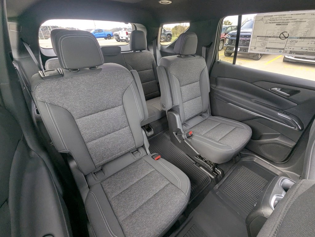 New 2026 Chevrolet Traverse LT w/ Midnight/Sport Edition image 14