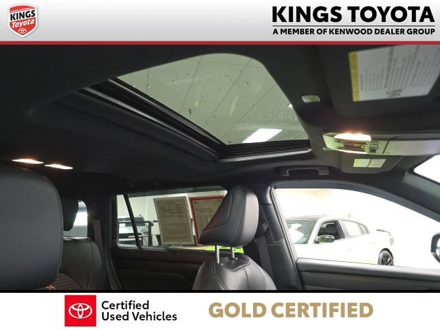 Certified 2024 Toyota Highlander XSE AWD/4WD image 9