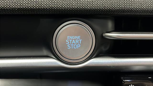 Used 2025 Hyundai Tucson Limited image 32