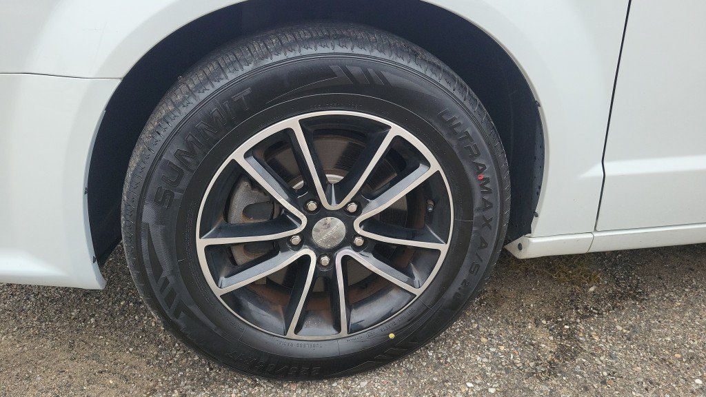 Used 2018 Dodge Grand Caravan GT FWD image 37