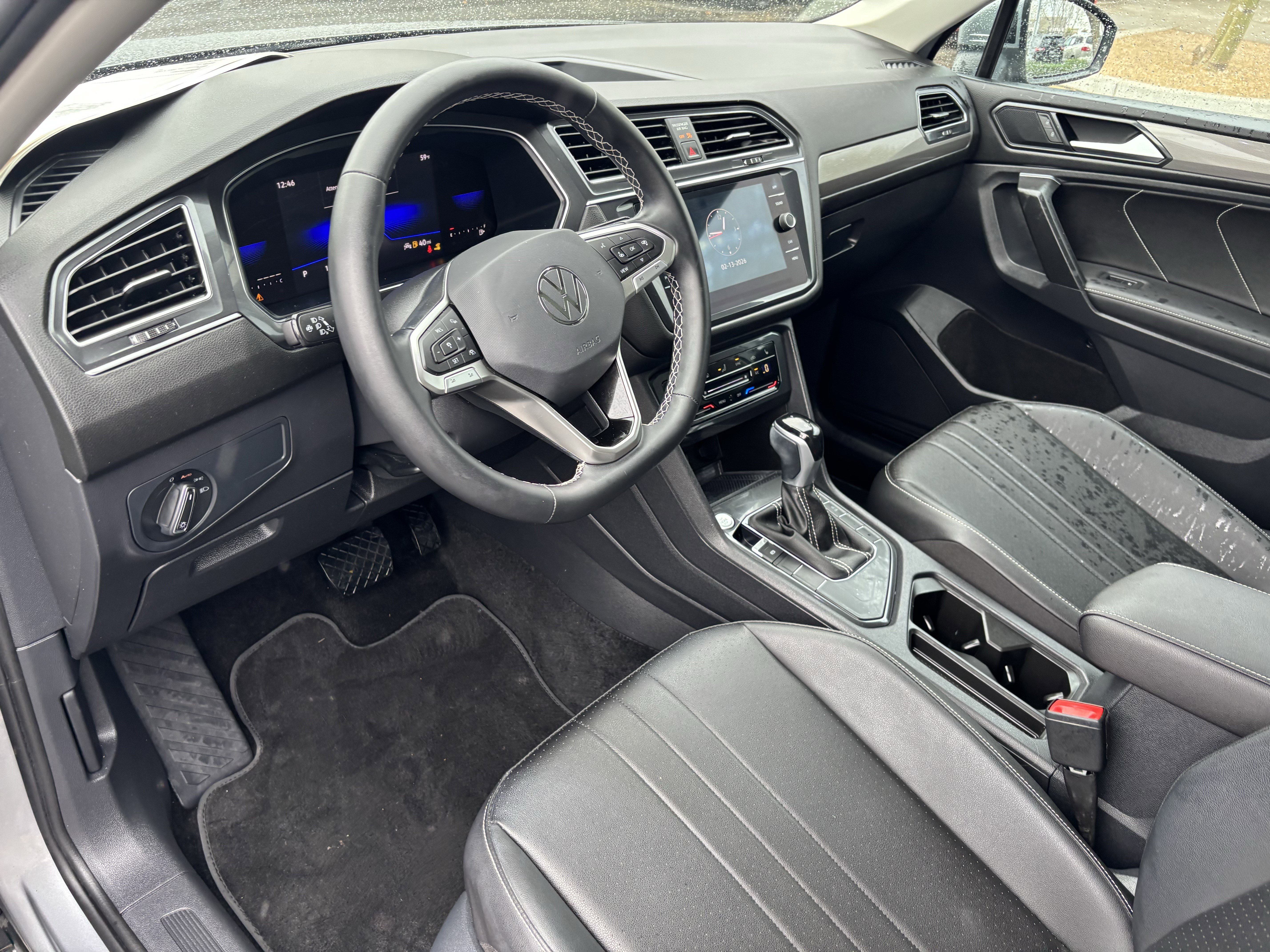 Certified 2023 Volkswagen Tiguan SE w/ Panoramic Sunroof Package image 14