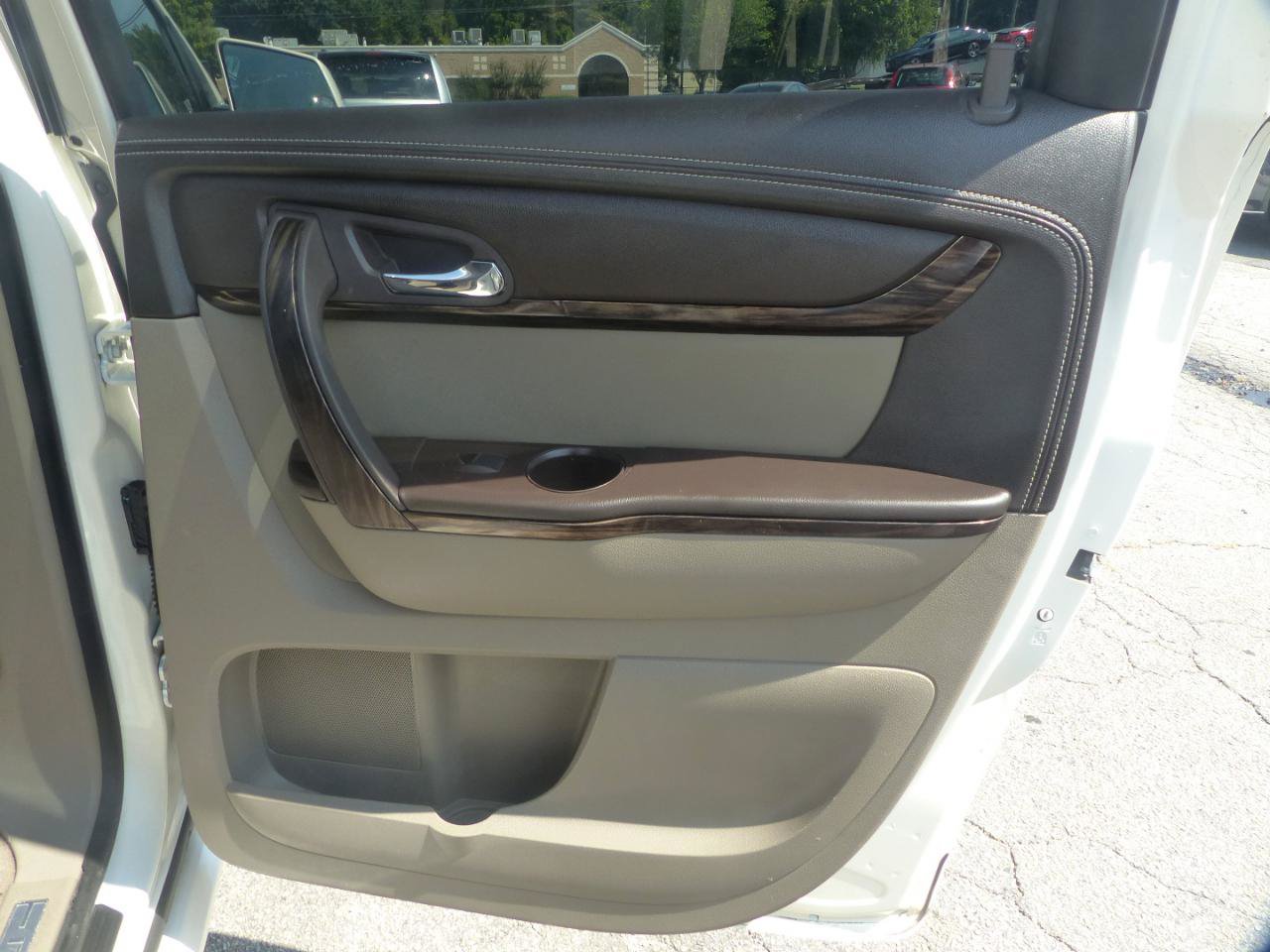 Used 2013 GMC Acadia Denali AWD/4WD image 15