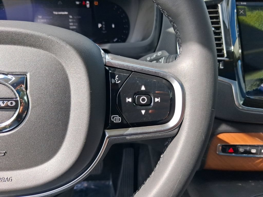 Certified 2024 Volvo XC90 B5 Plus w/ Protection Package Premier AWD/4WD image 20