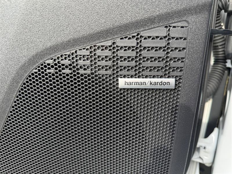 Used 2023 Subaru Solterra AWD image 33