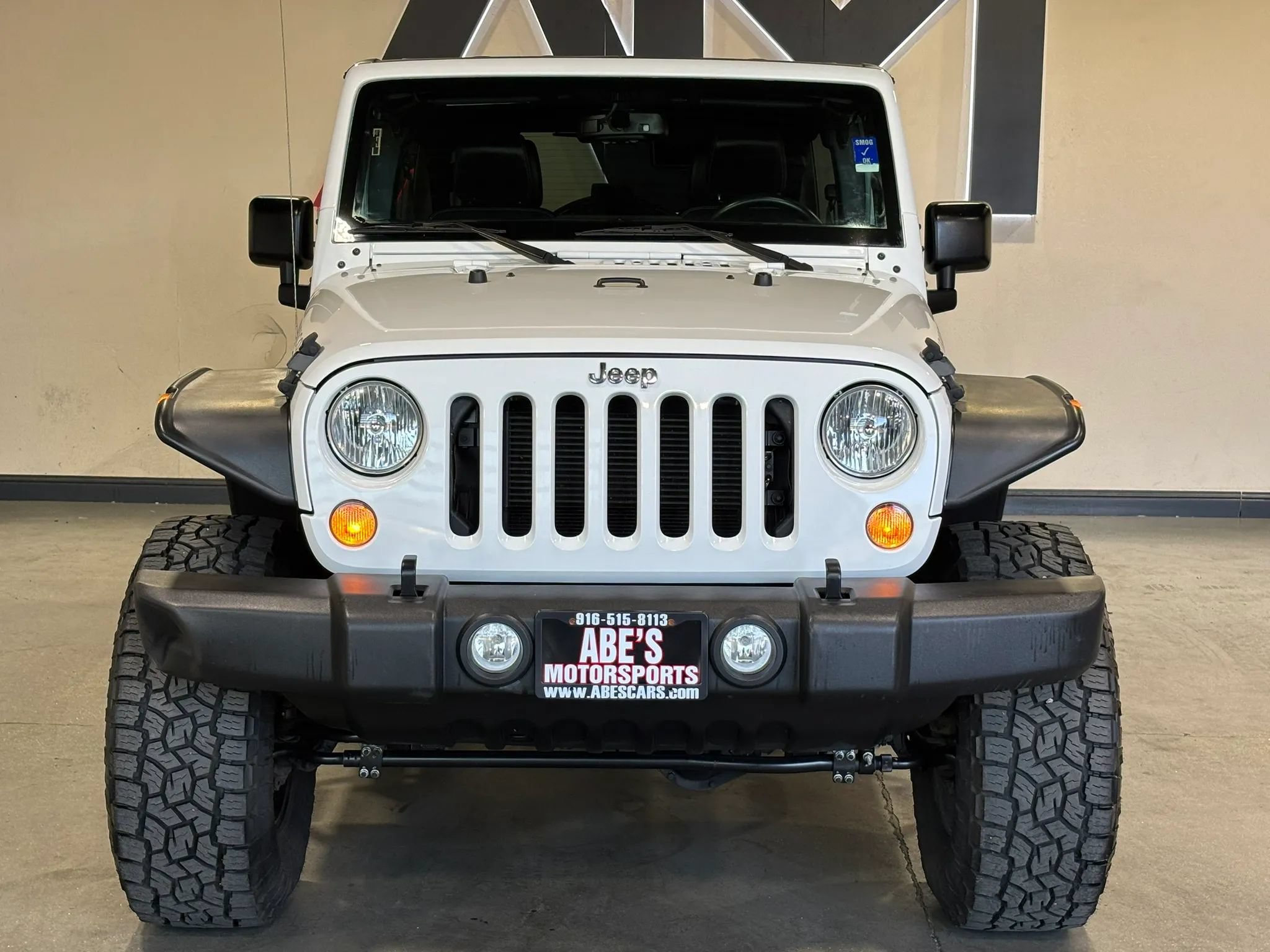 Used 2015 Jeep Wrangler Unlimited Rubicon w/ Connectivity Group AWD/4WD image 3
