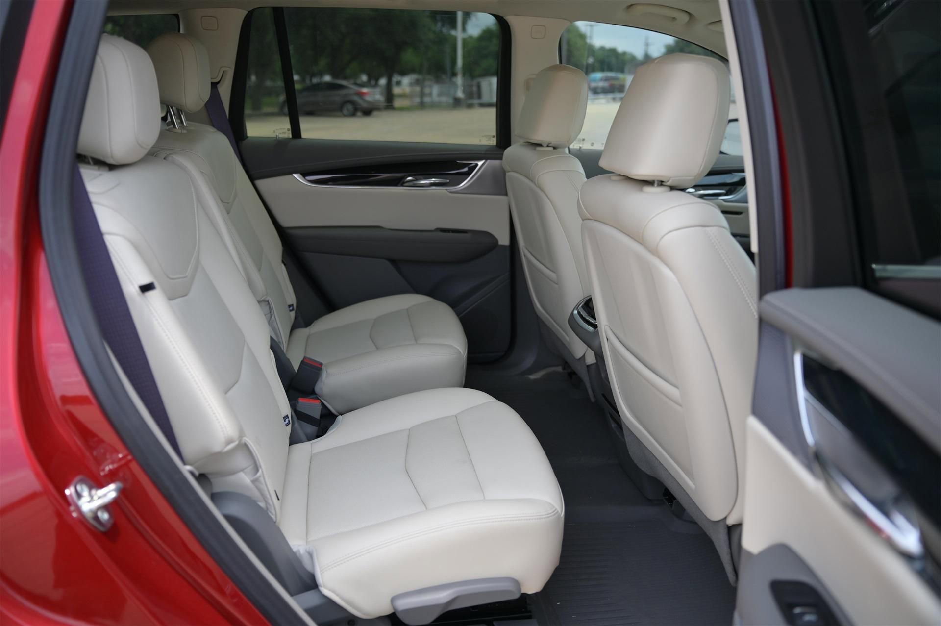 New 2025 Cadillac XT6 Premium Luxury w/ Technology Package image 24