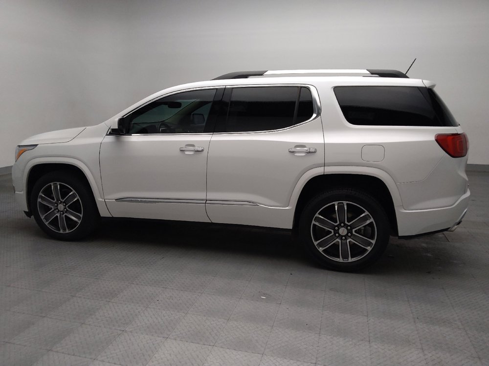 Used 2018 GMC Acadia Denali w/ Technology Package FWD image 3