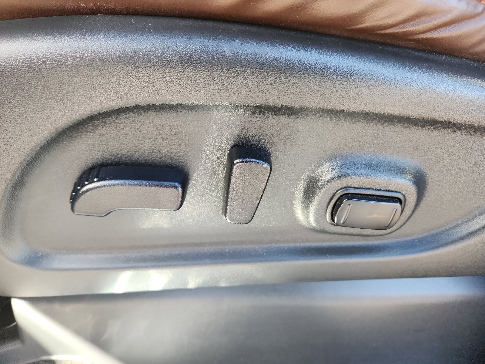 Used 2019 Nissan Titan Platinum Reserve w/ Platinum Utility Package image 13