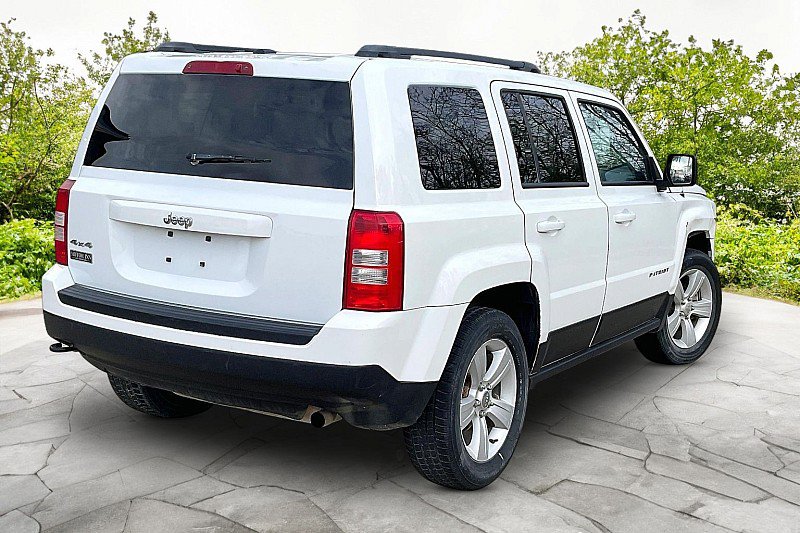 Used 2016 Jeep Patriot Sport w/ Power Value Group AWD/4WD image 6