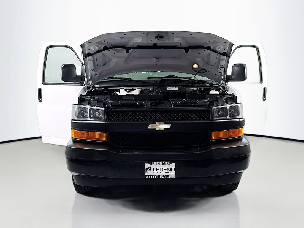 Used 2022 Chevrolet Express 2500 w/ Driver Convenience Package RWD image 15