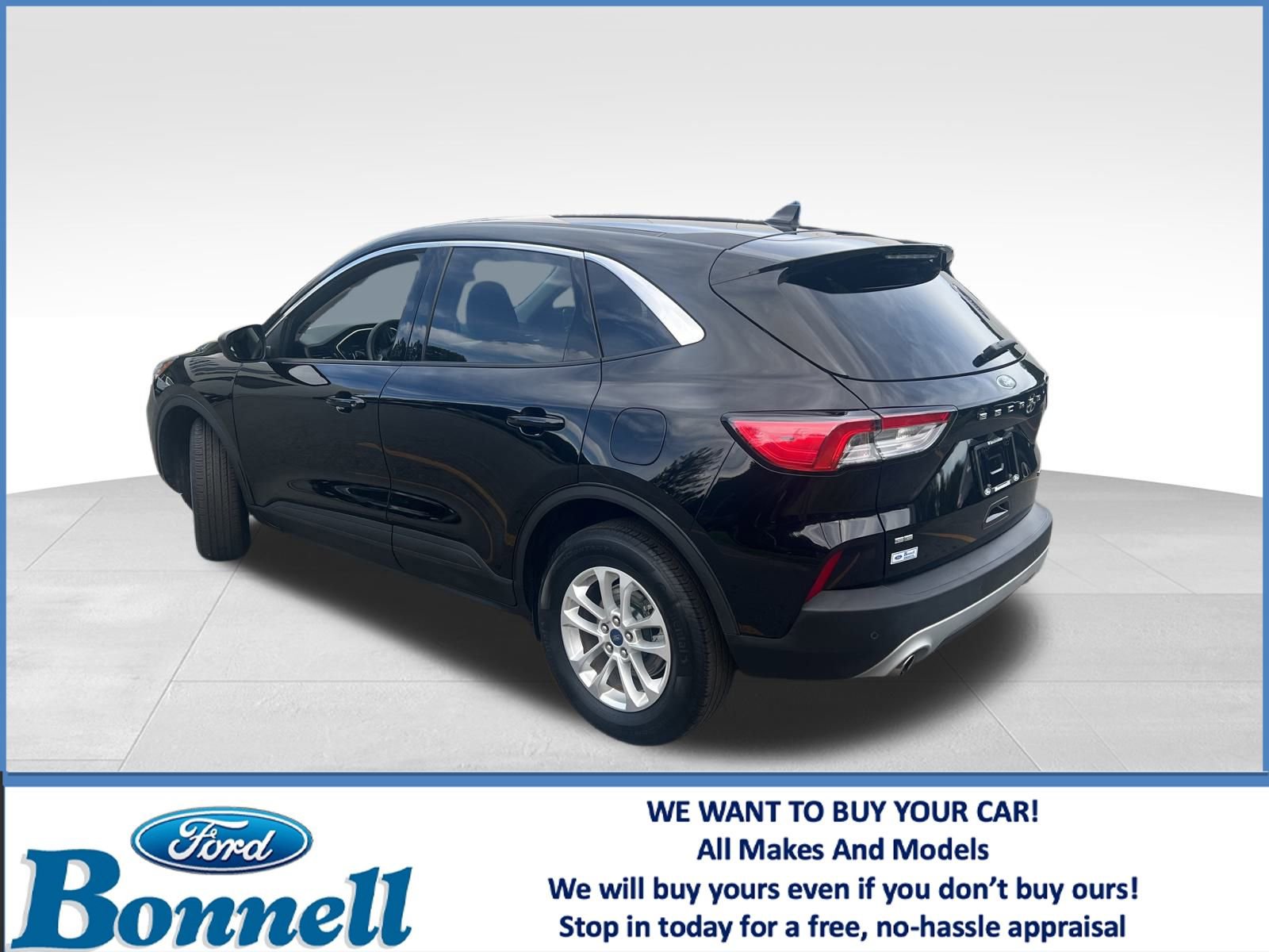 Used 2022 Ford Escape SE image 3