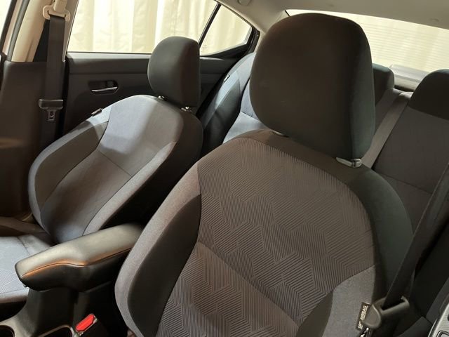 Used 2024 Nissan Versa SV FWD image 10