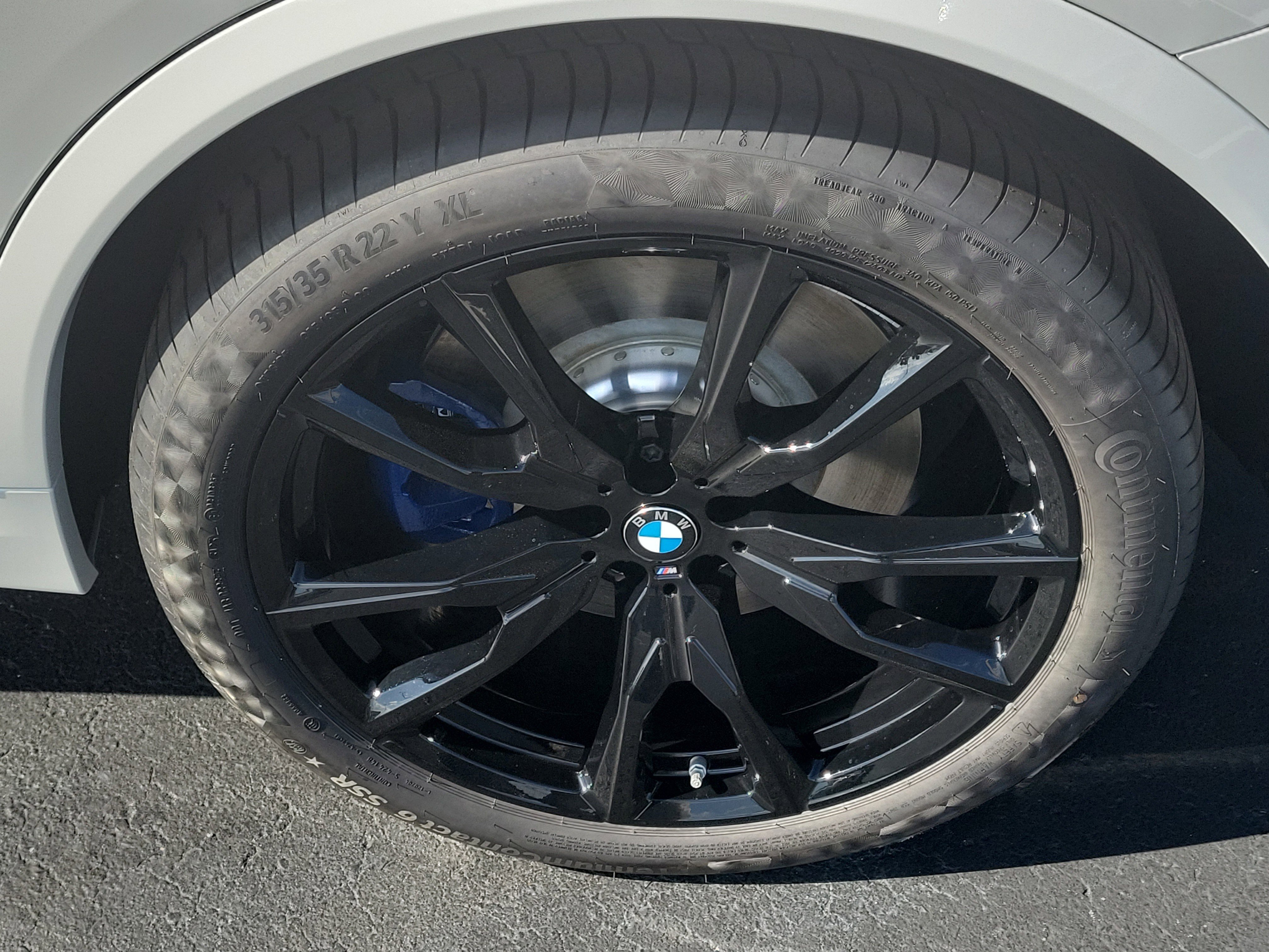 New 2026 BMW X7 M60i image 5