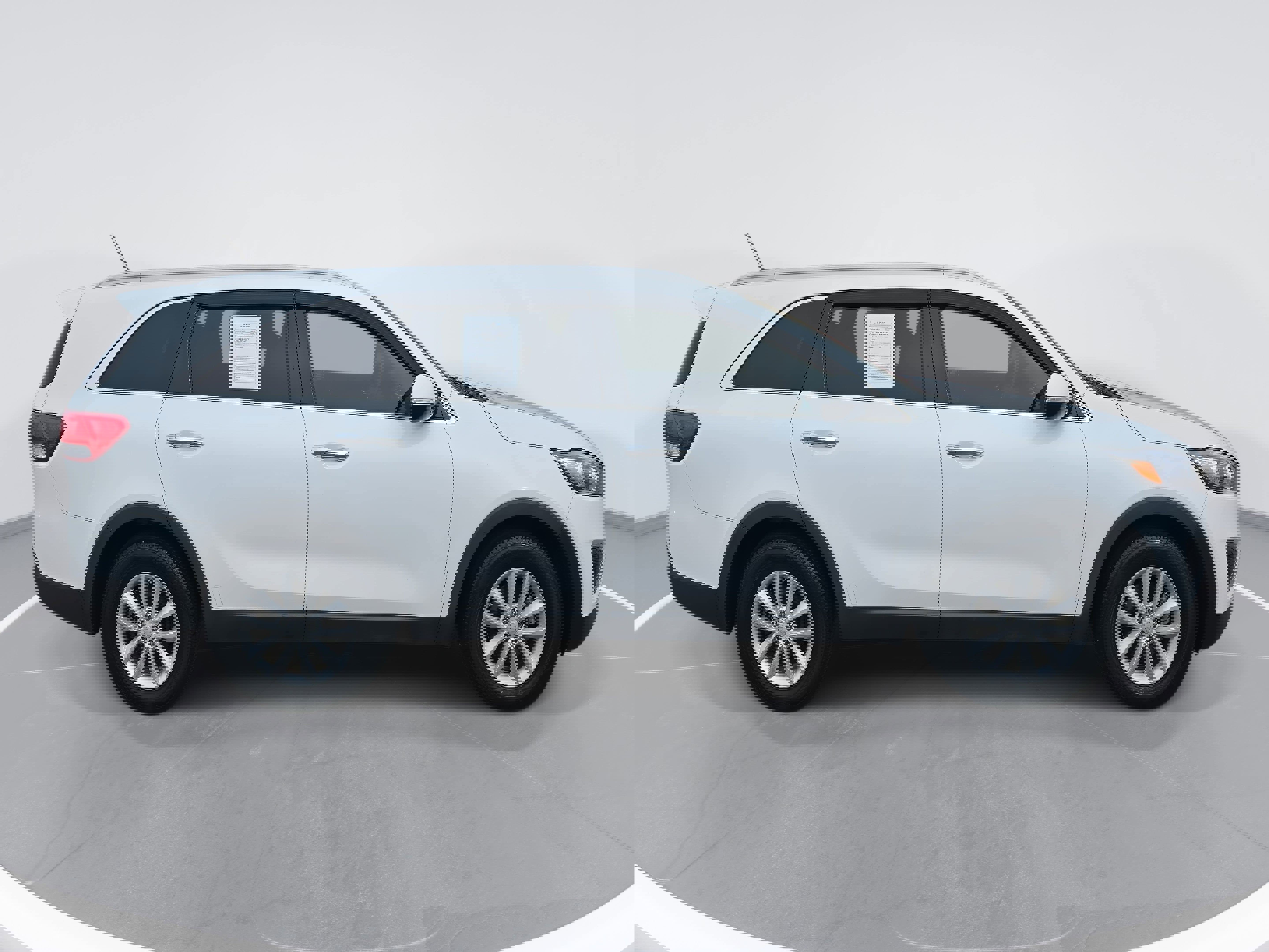 Used 2016 Kia Sorento LX image 4