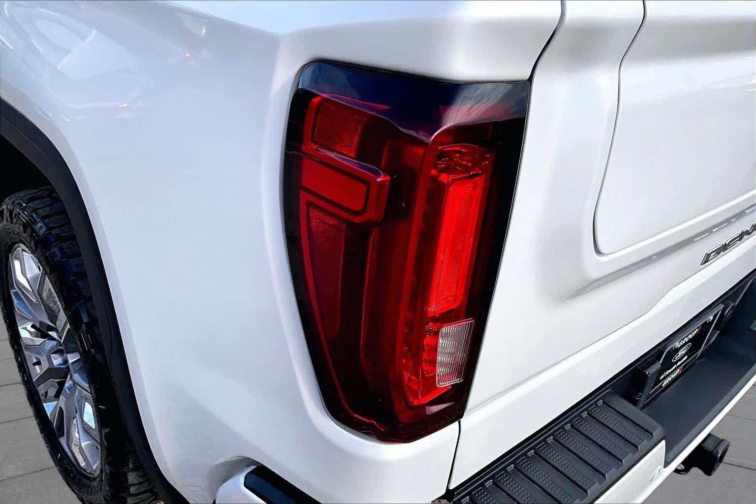Used 2022 GMC Sierra 1500 Denali w/ Denali Reserve Package RWD image 31