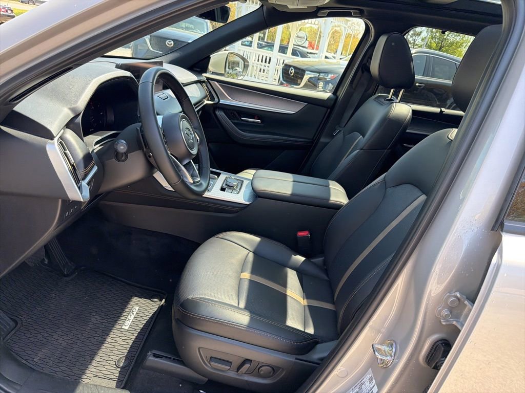 Used 2025 MAZDA CX-90 3.3 Turbo w/ Premium Plus Pkg image 18