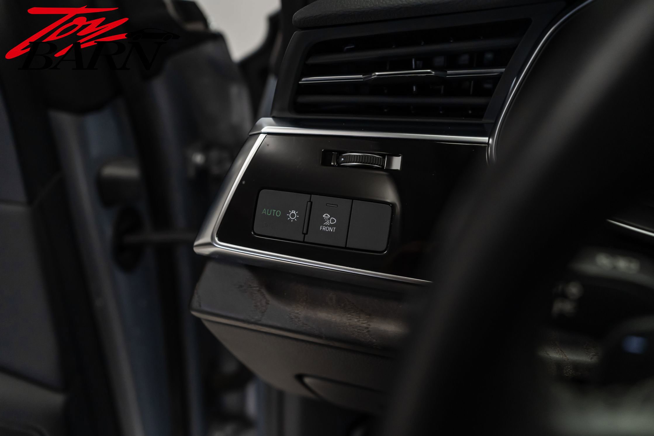 Used 2022 Audi Q8 Premium Plus image 30