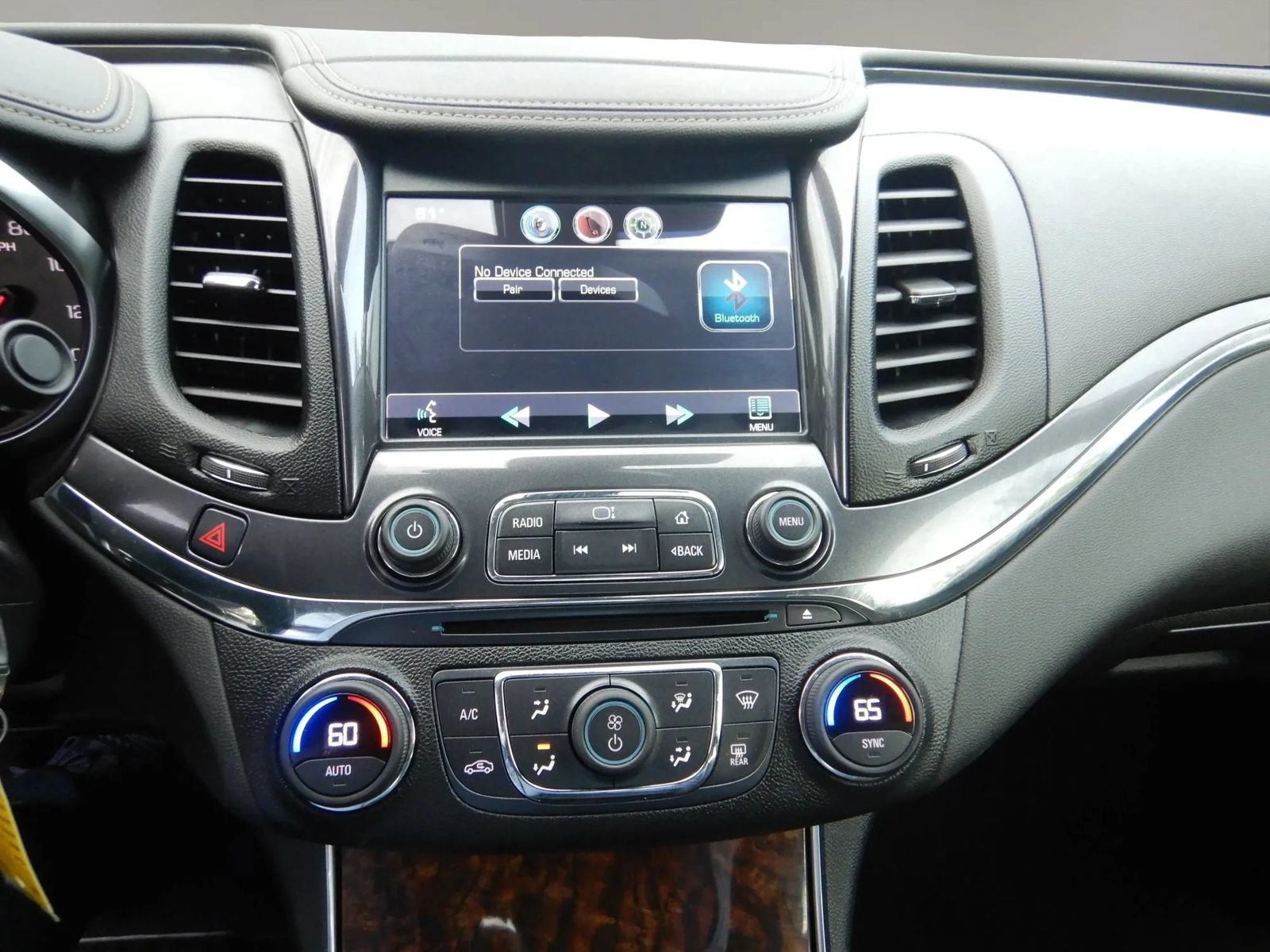 Used 2014 Chevrolet Impala LT w/ Premium Seating Package FWD image 15