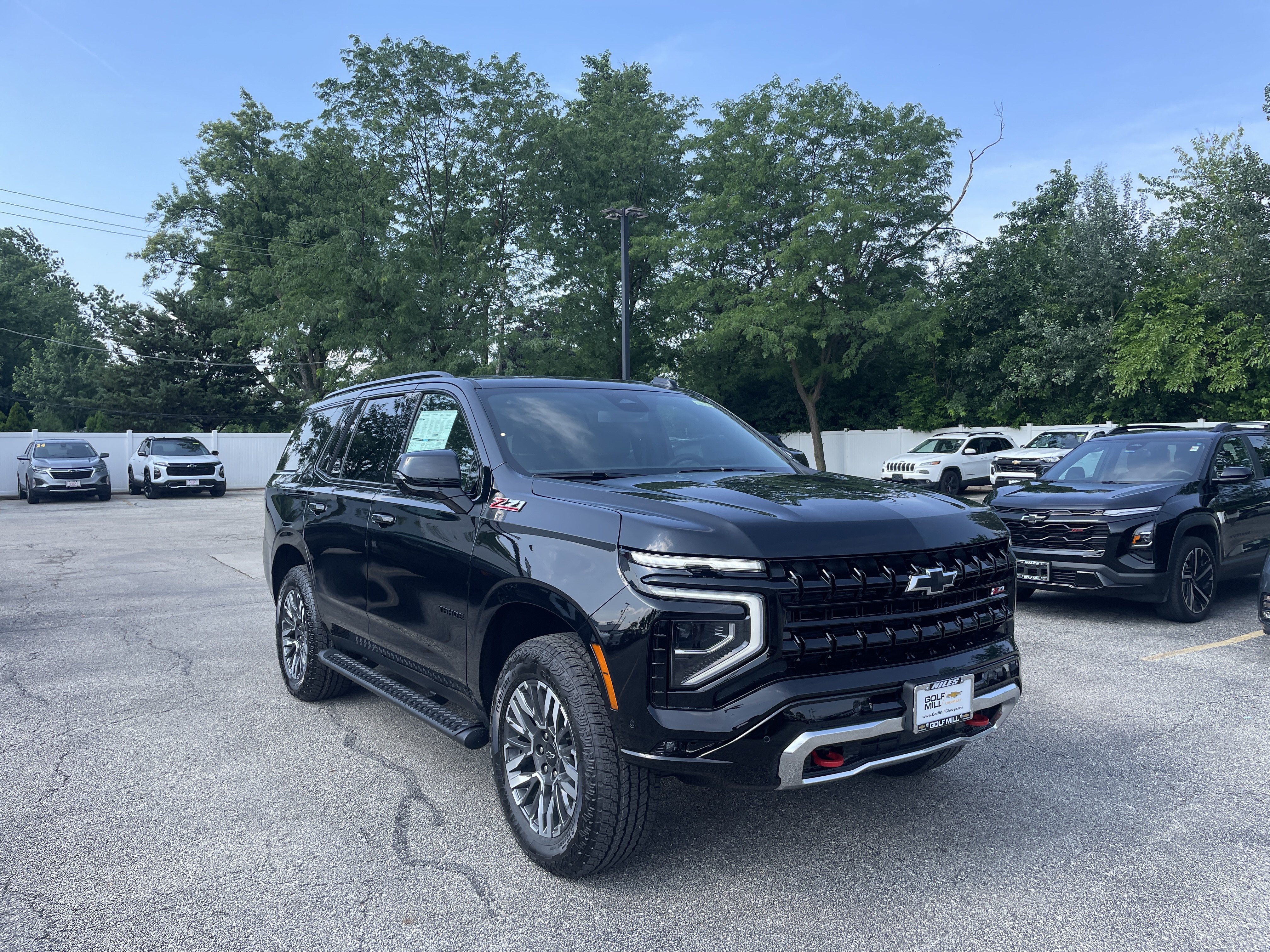 New 2026 Chevrolet Tahoe Z71 w/ Comfort Package AWD/4WD image 3