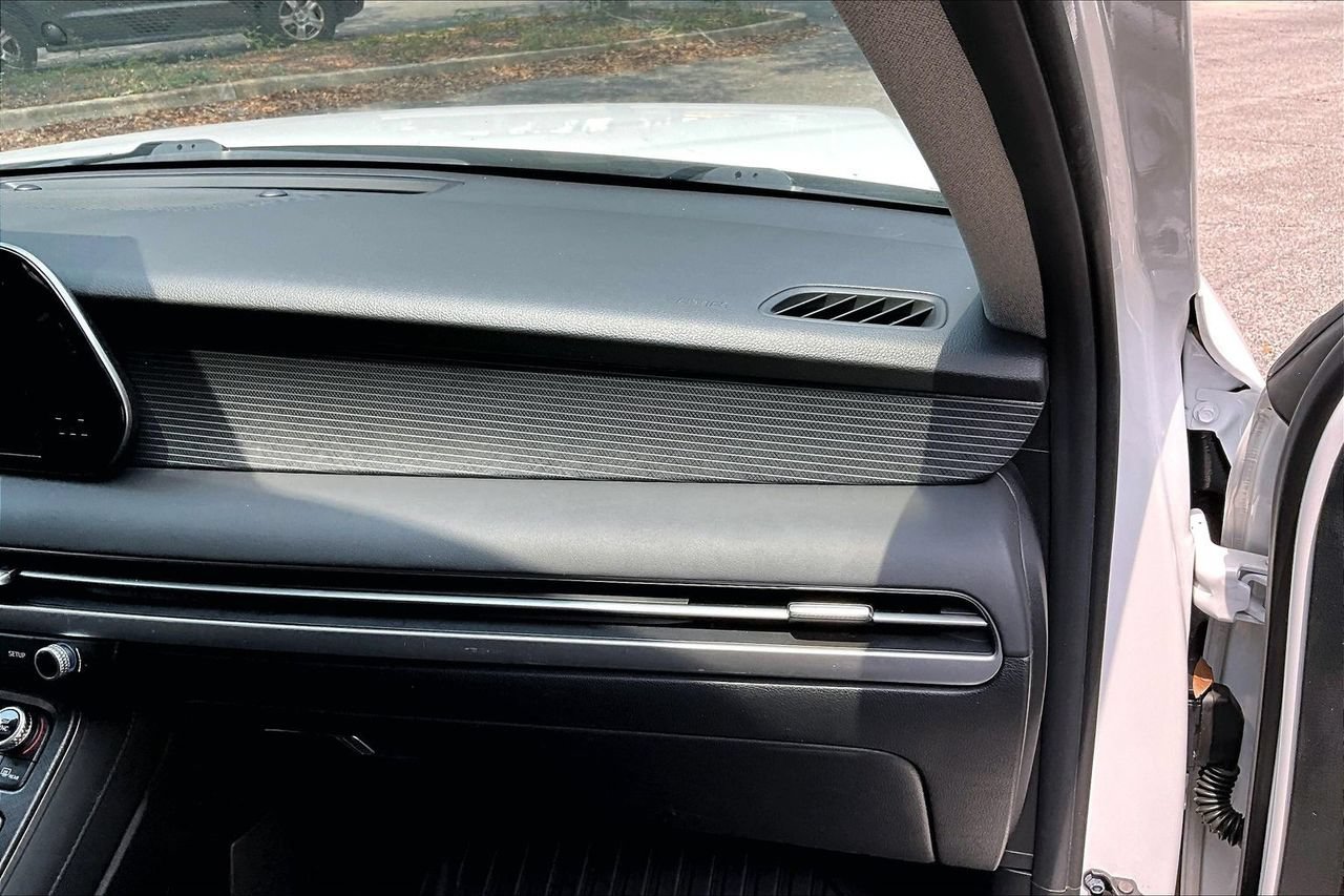 Used 2024 Hyundai Palisade Limited FWD image 22