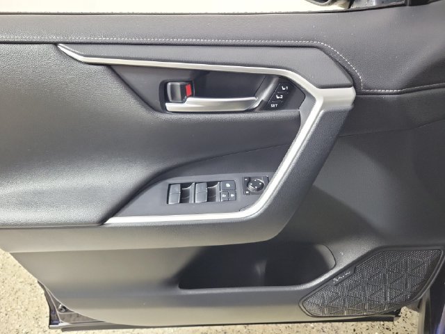 Used 2019 Toyota RAV4 Limited w/ All Weather Liner Package AWD/4WD image 22