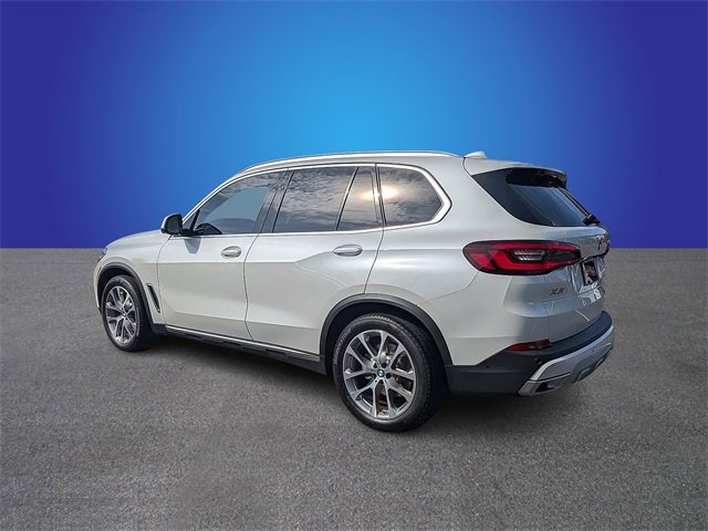 Used 2023 BMW X5 xDrive40i w/ Premium Package image 3
