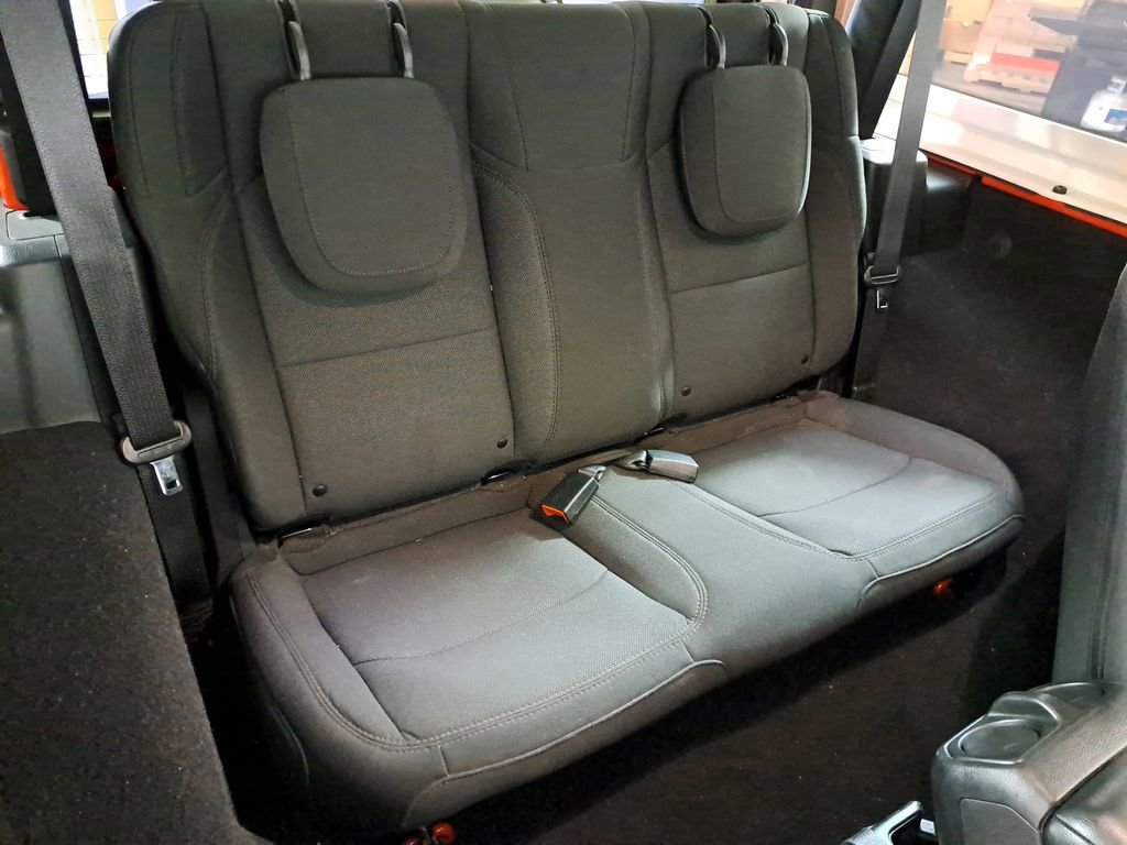 Used 2023 Jeep Wrangler Sport S image 21