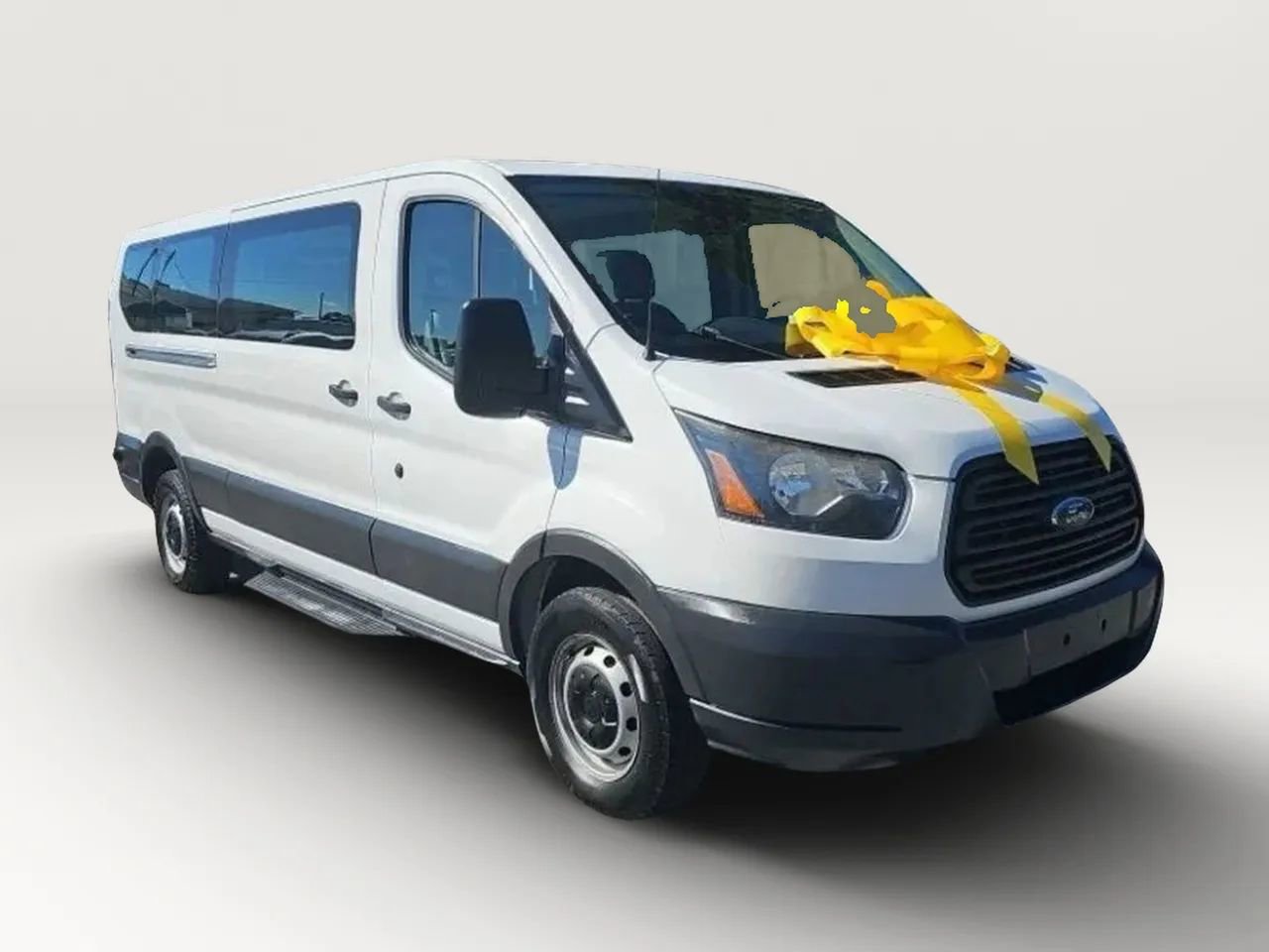 Used 2017 Ford Transit 350 XL image 7