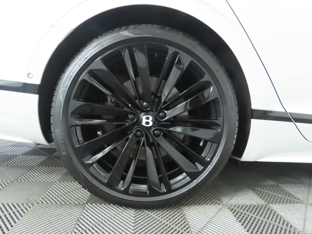 Certified 2025 Bentley Flying Spur Plug-In Hybrid AWD/4WD image 33