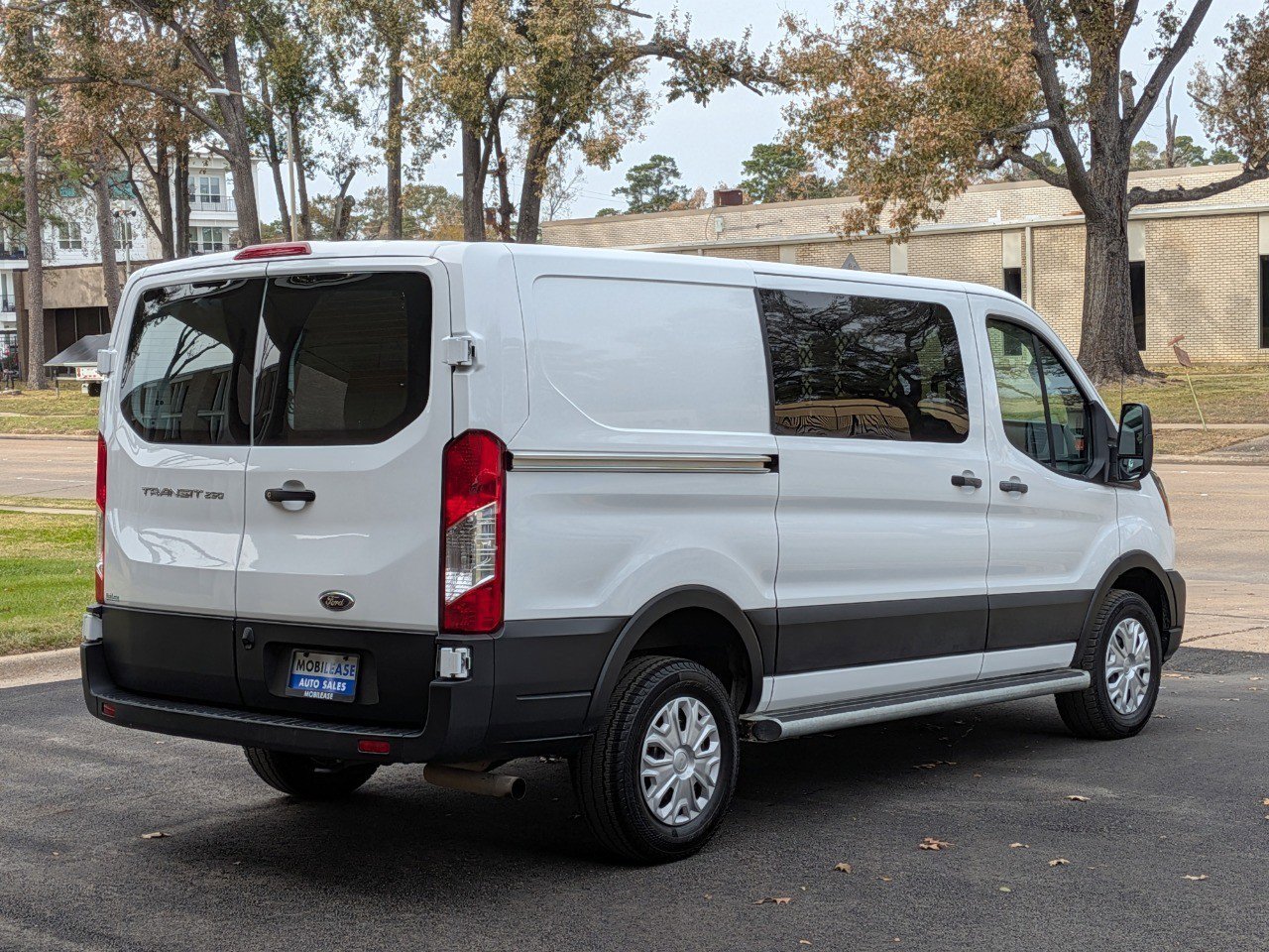 Used 2024 Ford Transit 250 w/ Exterior Upgrade Package image 5