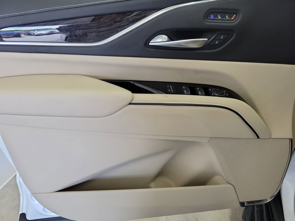 Used 2023 Cadillac Escalade Premium Luxury w/ LPO, Floor Liner Package AWD/4WD image 22