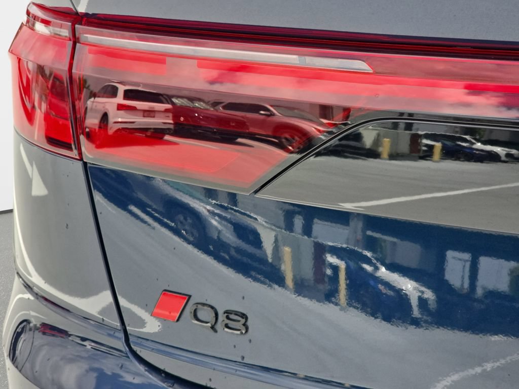 Certified 2025 Audi Q8 Premium Plus AWD/4WD image 27