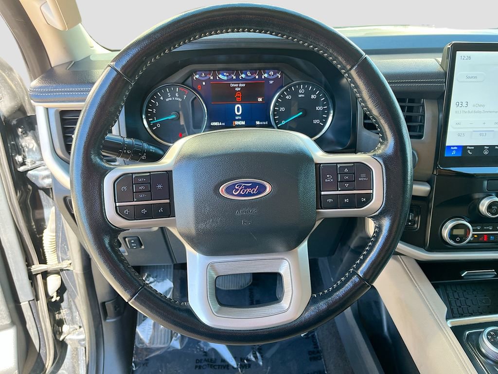 Used 2023 Ford Expedition Max XLT image 11