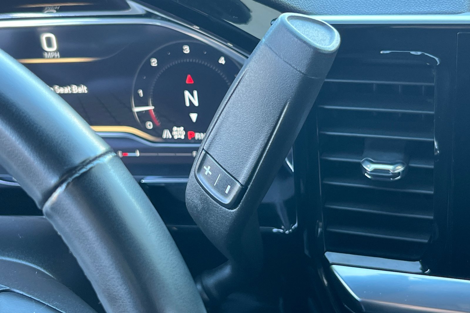 Used 2024 GMC Sierra 1500 SLT image 19