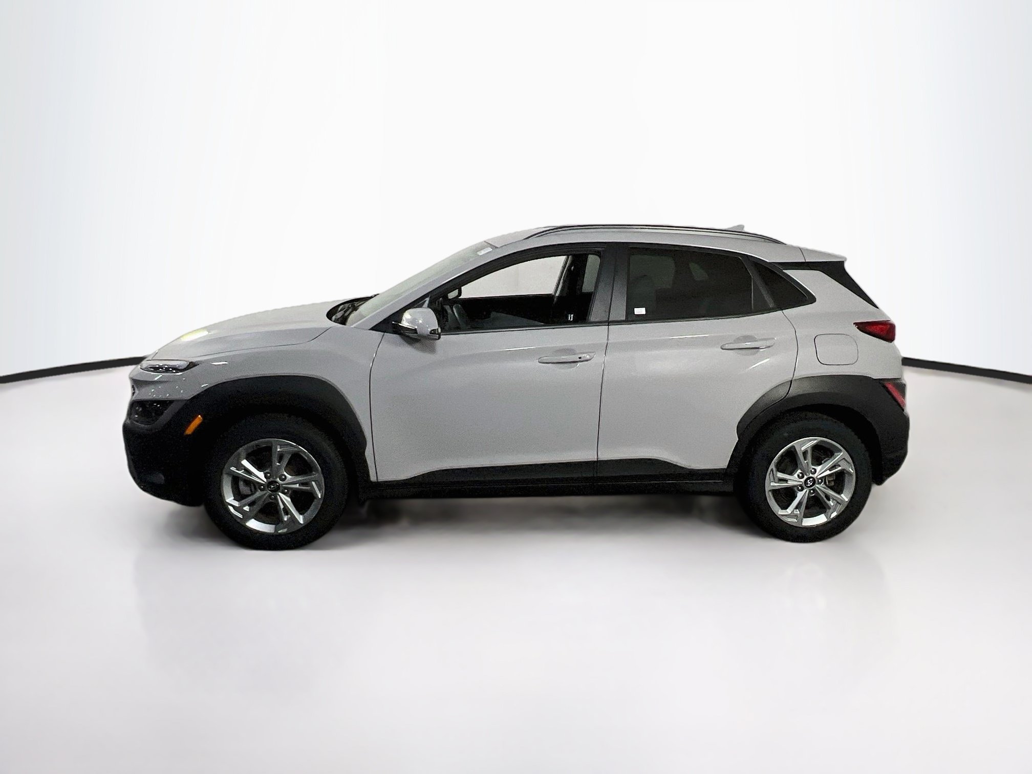 Used 2023 Hyundai Kona SEL AWD/4WD image 8