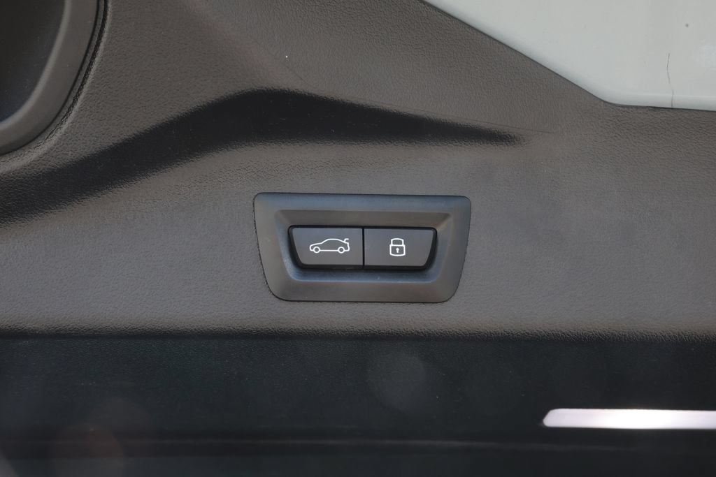 Used 2025 BMW X5 M60i AWD/4WD image 19