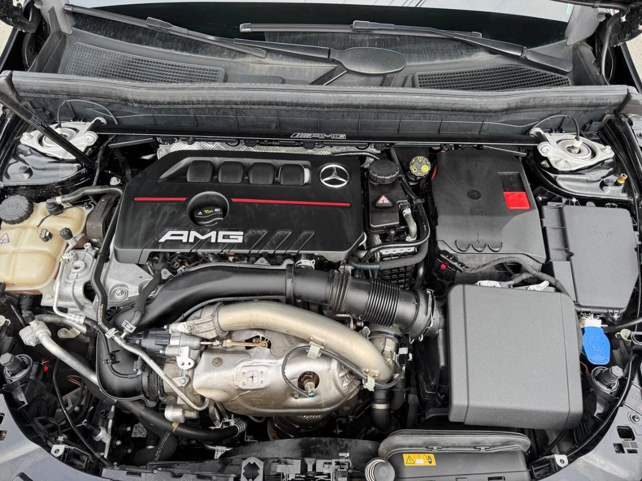 Used 2021 Mercedes-Benz GLB 35 AMG 4MATIC image 16