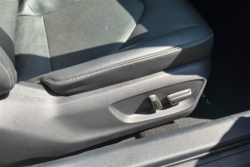 Used 2022 Toyota Camry XSE FWD image 34