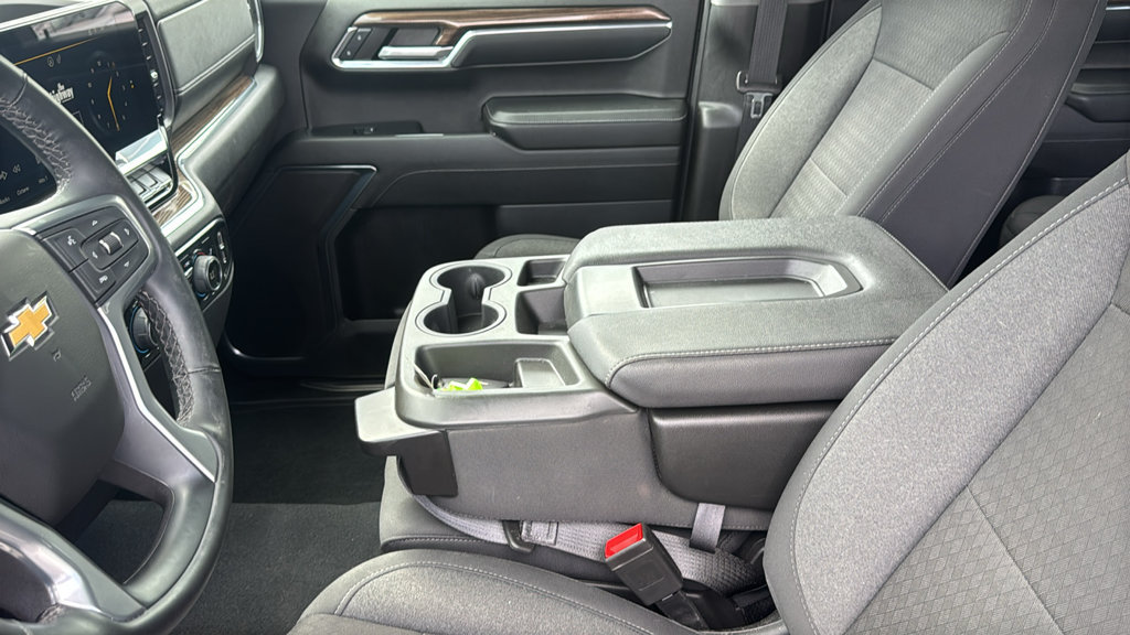 Used 2023 Chevrolet Silverado 1500 LT AWD/4WD image 24