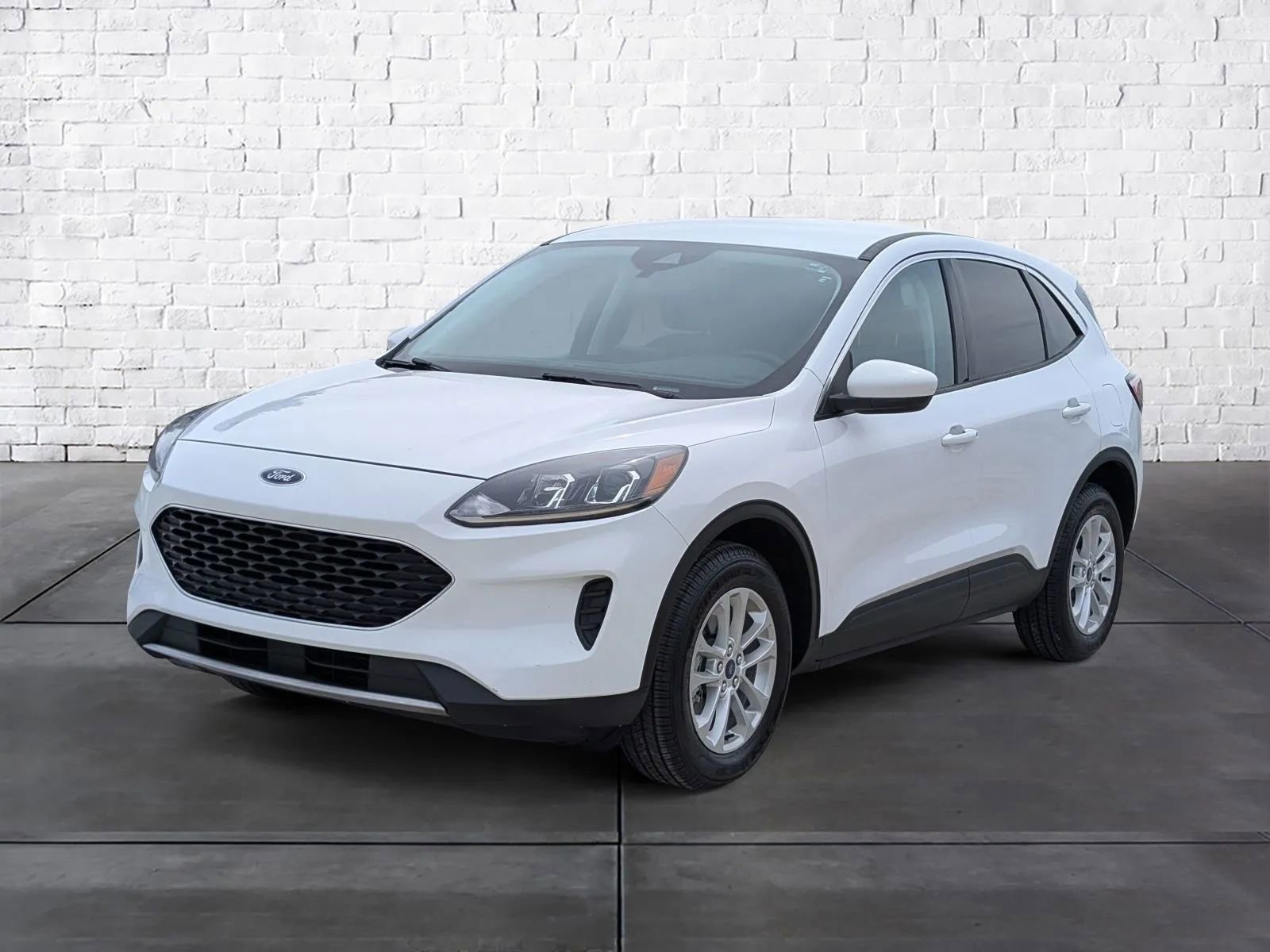 Used 2021 Ford Escape SE image 4