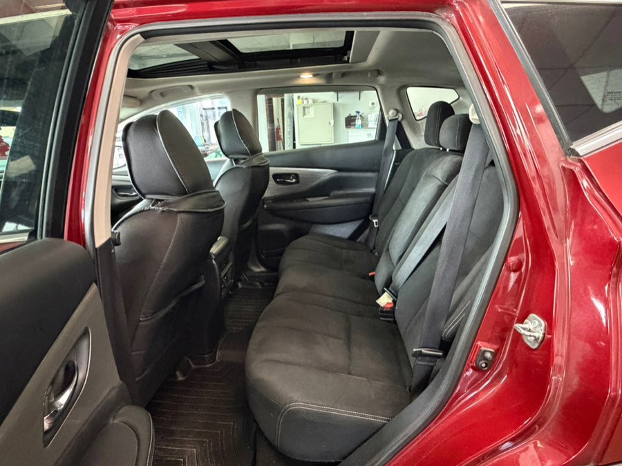 Used 2018 Nissan Murano SV image 20