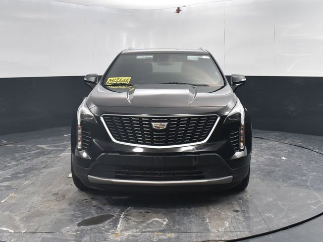 Used 2023 Cadillac XT4 Premium Luxury image 2