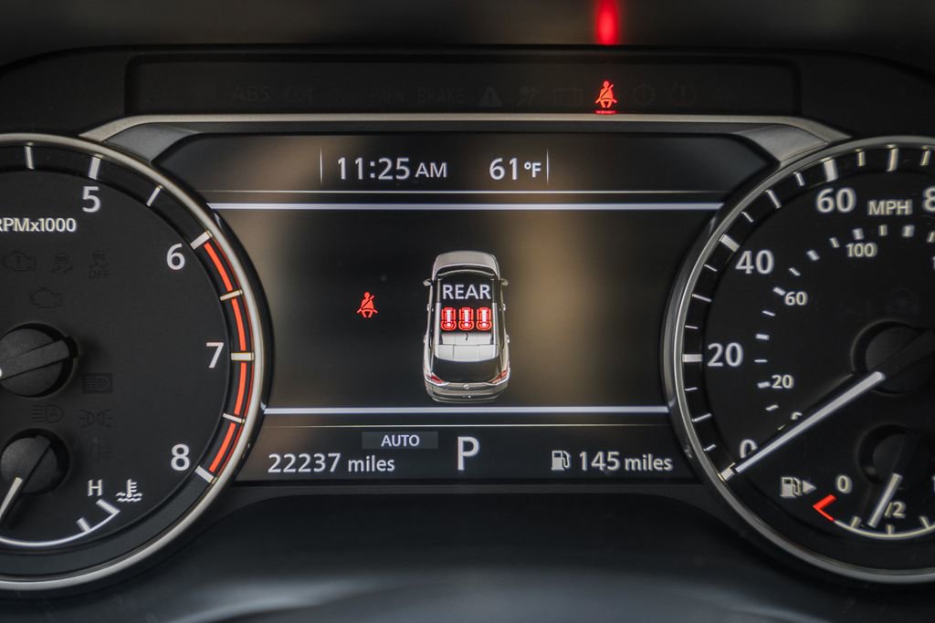 Used 2023 Nissan Rogue SV image 37